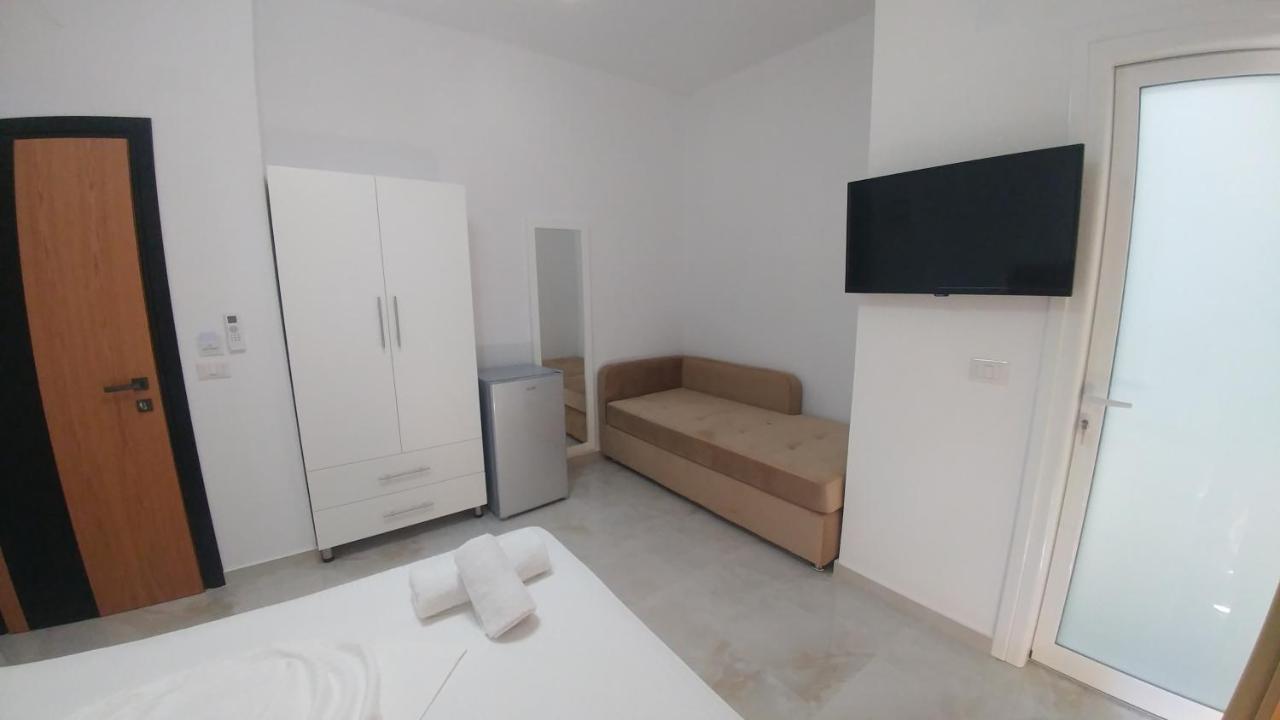 Hotel Zeka Ksamil Luaran gambar