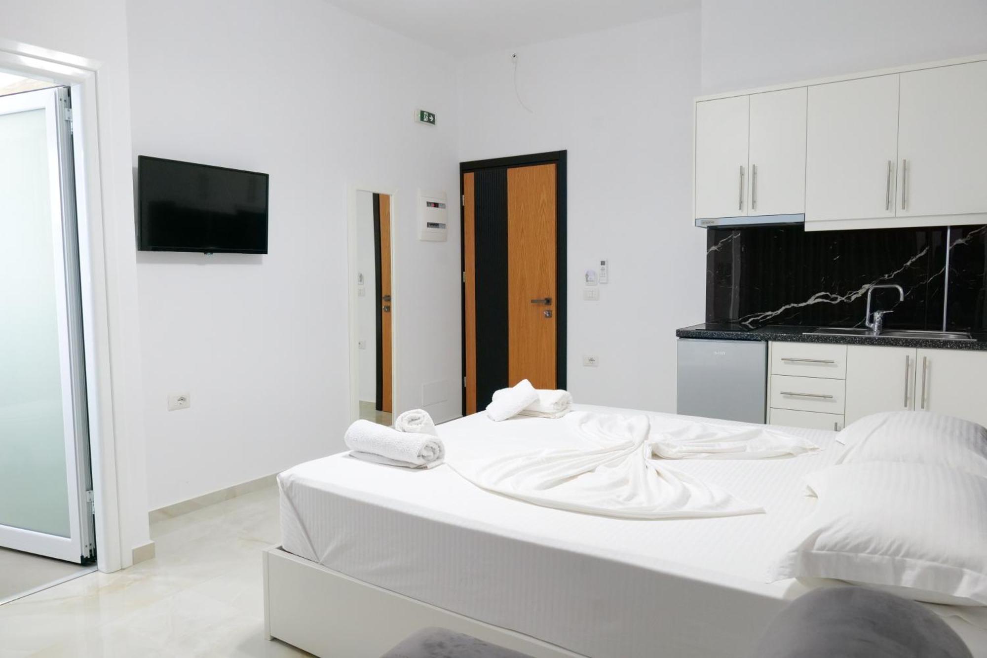 Hotel Zeka Ksamil Luaran gambar