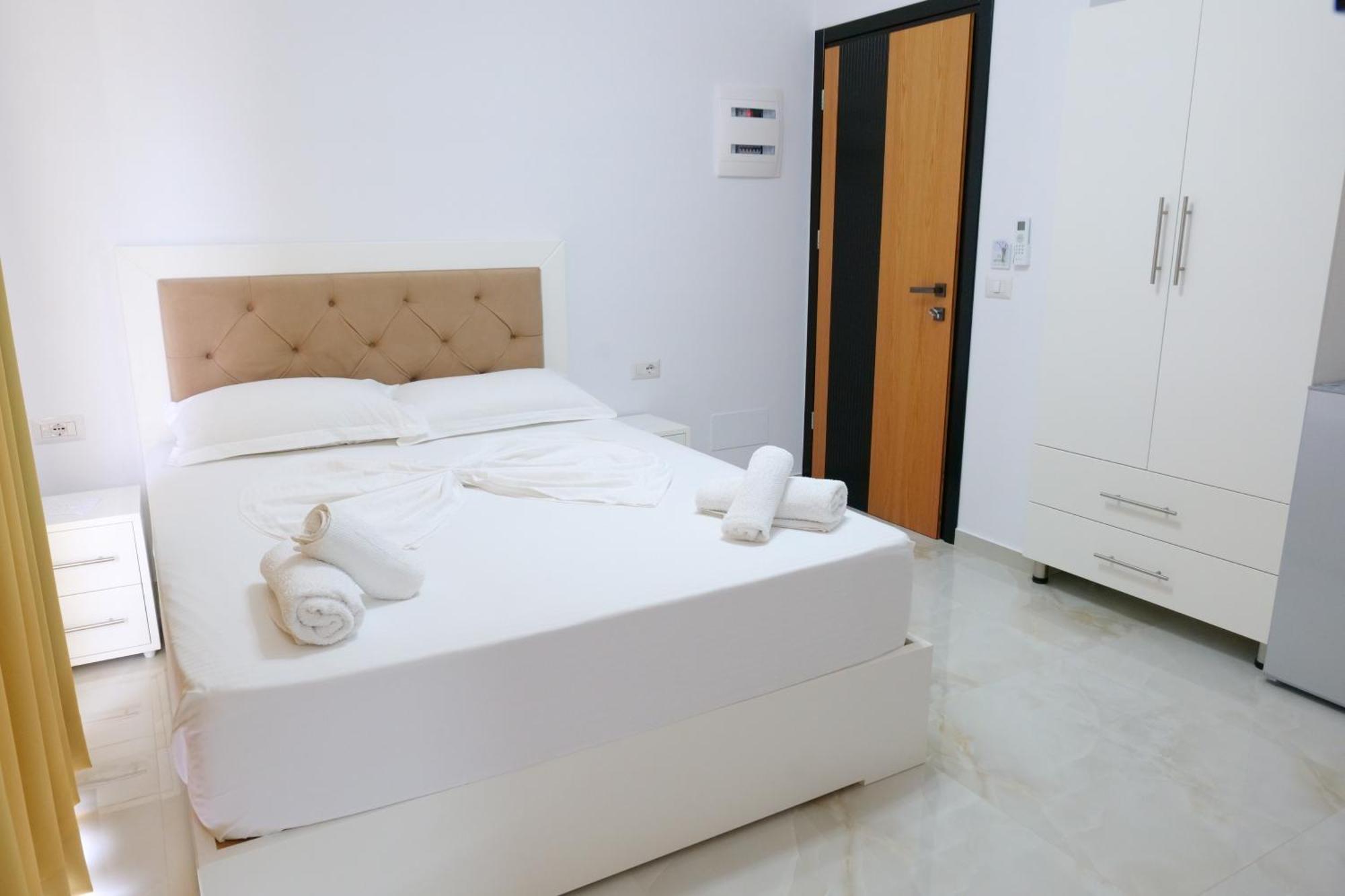 Hotel Zeka Ksamil Luaran gambar