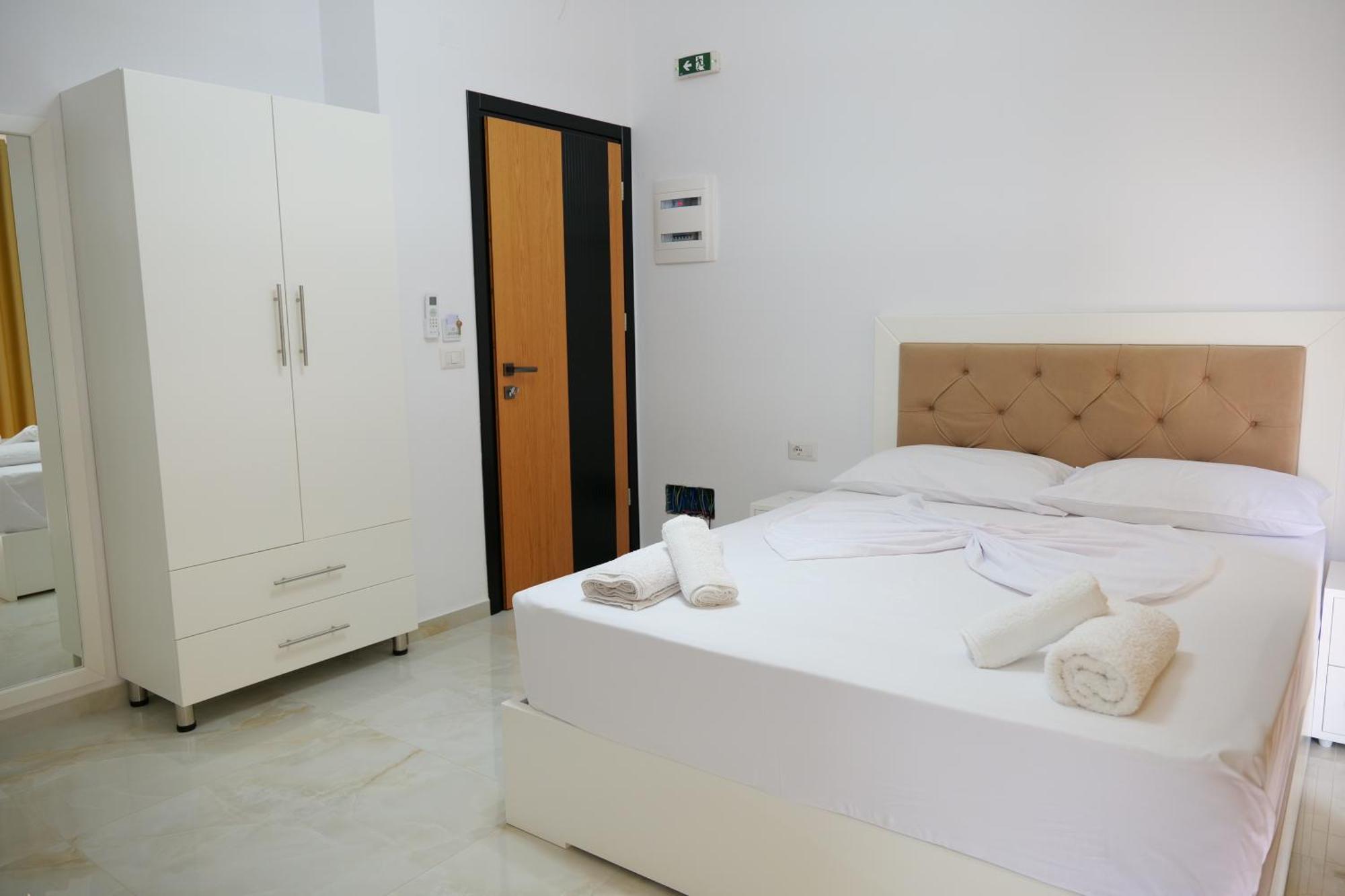 Hotel Zeka Ksamil Luaran gambar